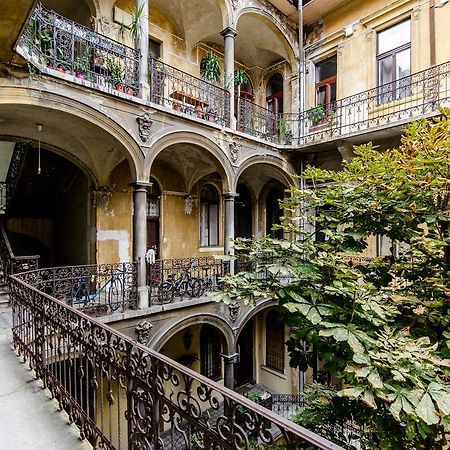 Basil Apartment Budapest Luaran gambar