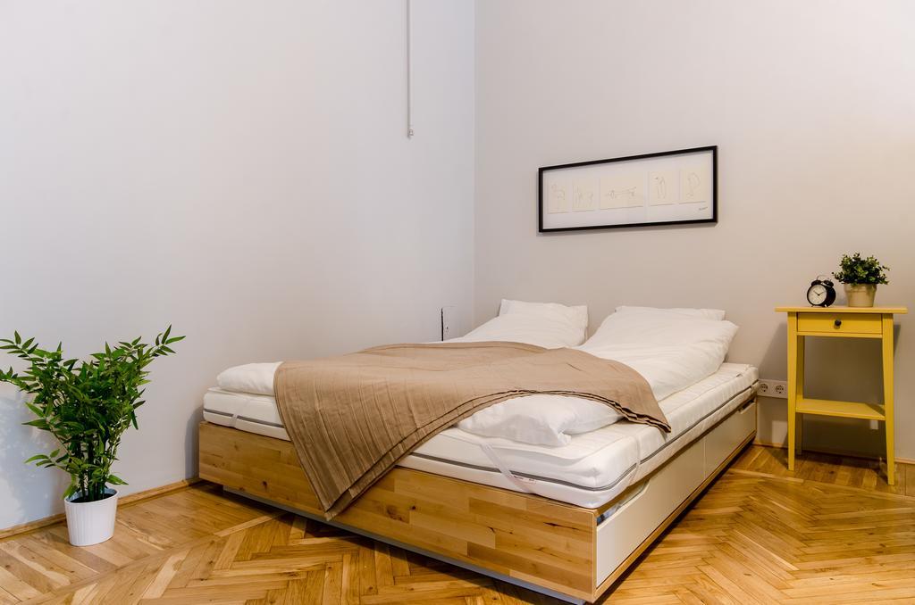 Basil Apartment Budapest Luaran gambar